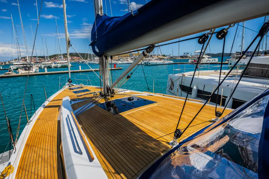 Whistler foredeck and mast